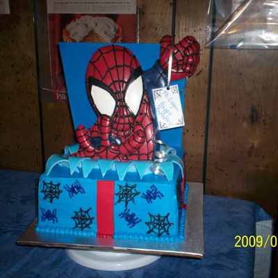 Spiderman Present