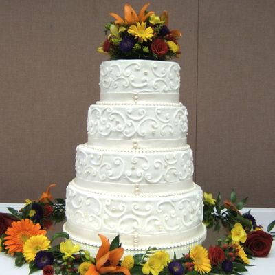 Round Wedding Cake