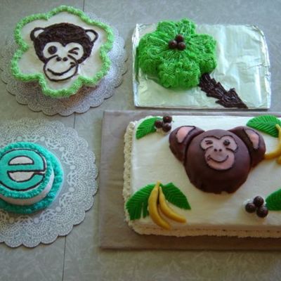 Little E's First Birthday Cake Extravaganza