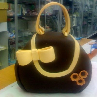Purse Cake