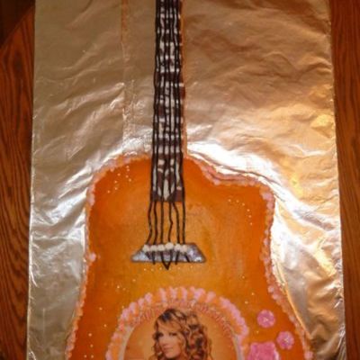 Taylor Swift Guitar Cake