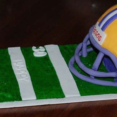 Lsu Helmet Cake