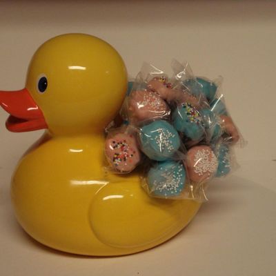 Baby Shower Cake Bites