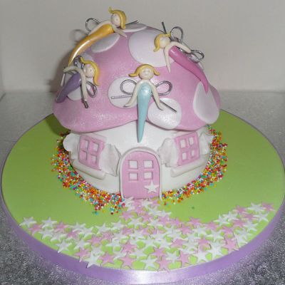 Fairy Toadstood Cake