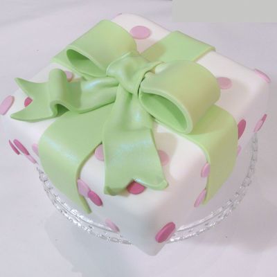 Polka Dot Present Cake
