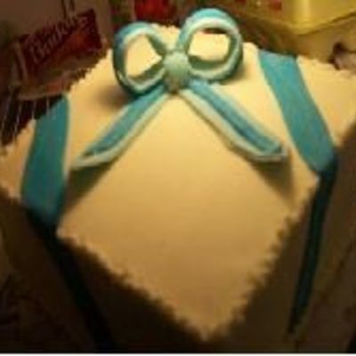 Square Gift Cake