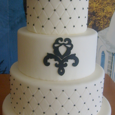 White And Black Wedding Cake