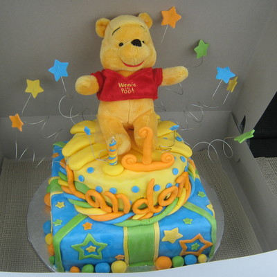 Pooh Cake