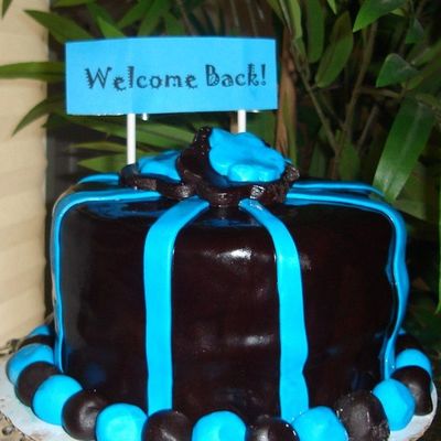Welcome_Back_Cake.jpg