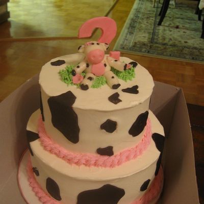 Chick-Fil-A Cow Cake