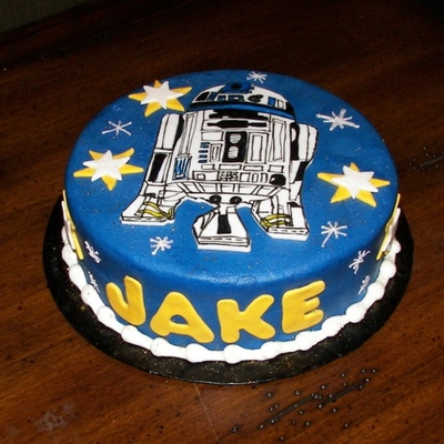 R2D2 Star Wars Cake