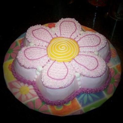 Daisy Cake