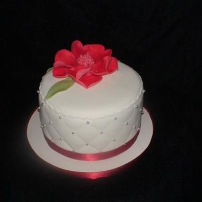 Red Flower Birthday Cake