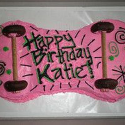 Skateboard Cake