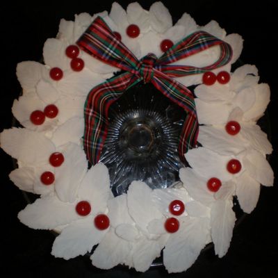 Christmas Cupcake Wreath
