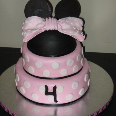 Minnie Cake