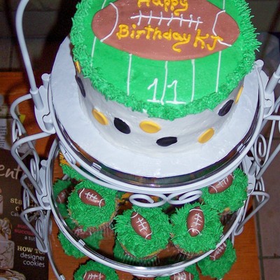 Footballs & Pom Poms