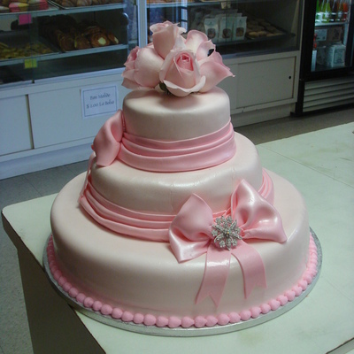 Bow Cake