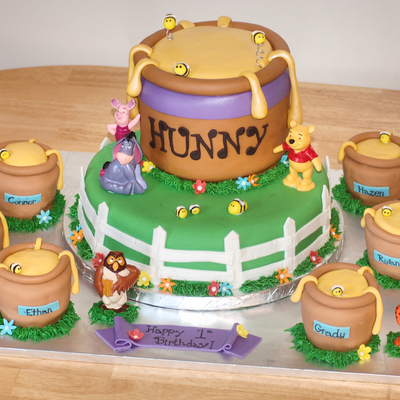 Pooh First Birthday Cake