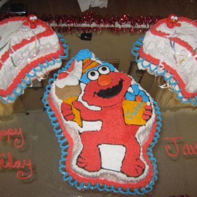 Elmo Cake