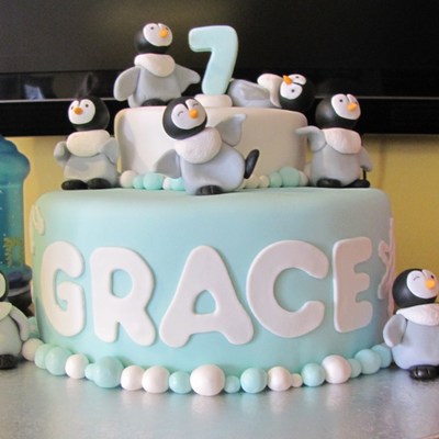 Grace's Penguin Cake