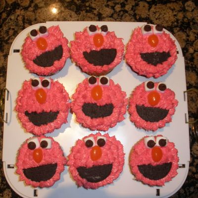 Elmo Cupcakes