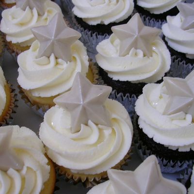 Silver Star Cupcakes
