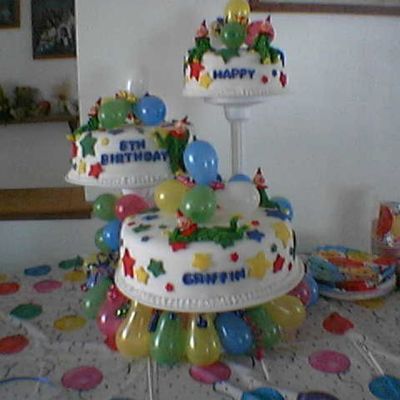 Fondant With Stars And Clowns