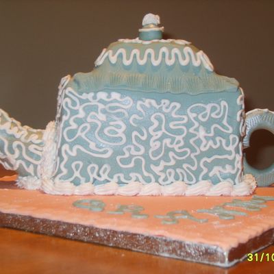 Teapot Cake