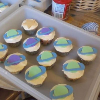 Planet And Star Cupcakes