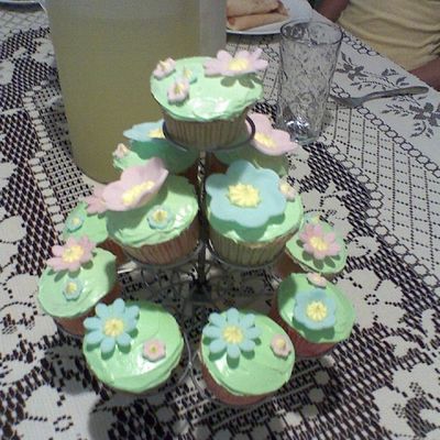Flower Cupcake Presentation
