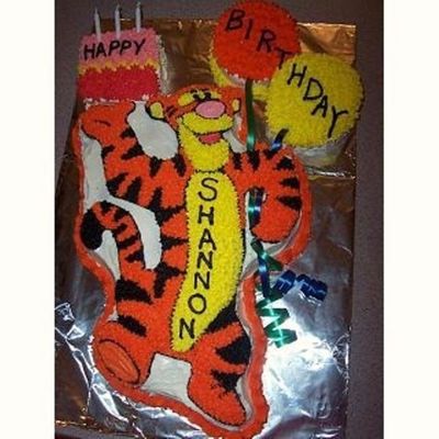 Tigger Birthday Cake