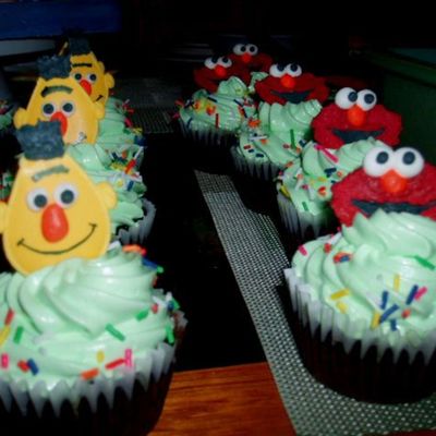 Elmo And Bert Cupcakes