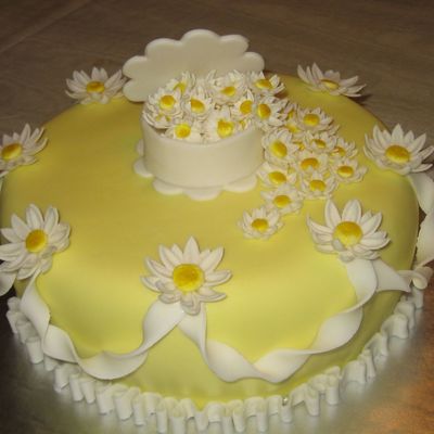Daisy Cake