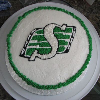 Saskatchewan Roughrider Cake