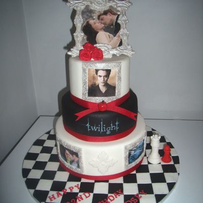 Twilight Birthday Cake!