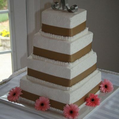 Square Wedding Cake With Swiss Dots