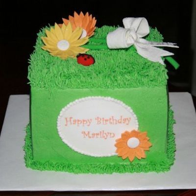 Spring Daisy Cake