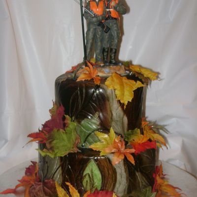 Bentz Camo Wedding Cake