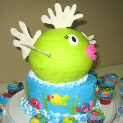 Fish Cake And Cupcakes