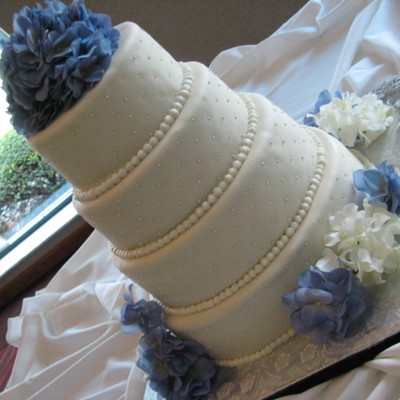 Hydrangeas And Pearls Wedding Cake