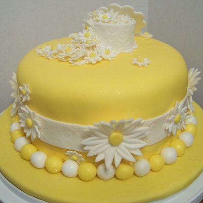 Daisy Hat Cake