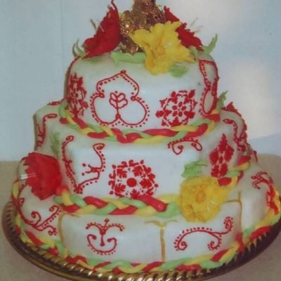 1St Tiered Mmf Eggless Mehndi Henna Patterns And Shaped Cake