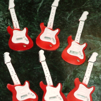Gumpaste Guitars