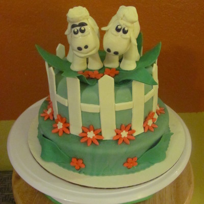 Sheep Cake W/fence