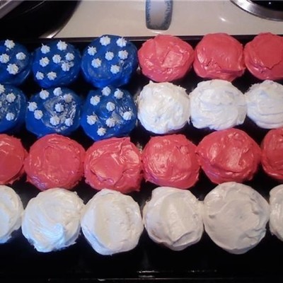 American Flag Cupcake Cake