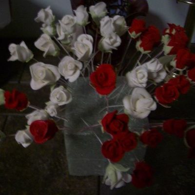 Roses For Wedding Cake