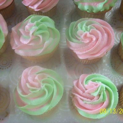 Pink And Green Cupcakes