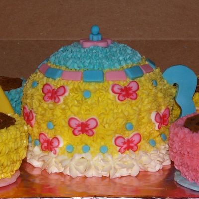Teapot Party Cake