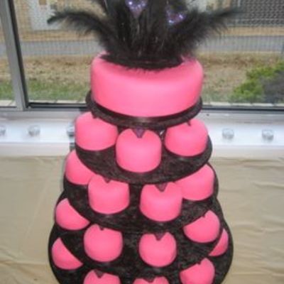 Engagment Cakes